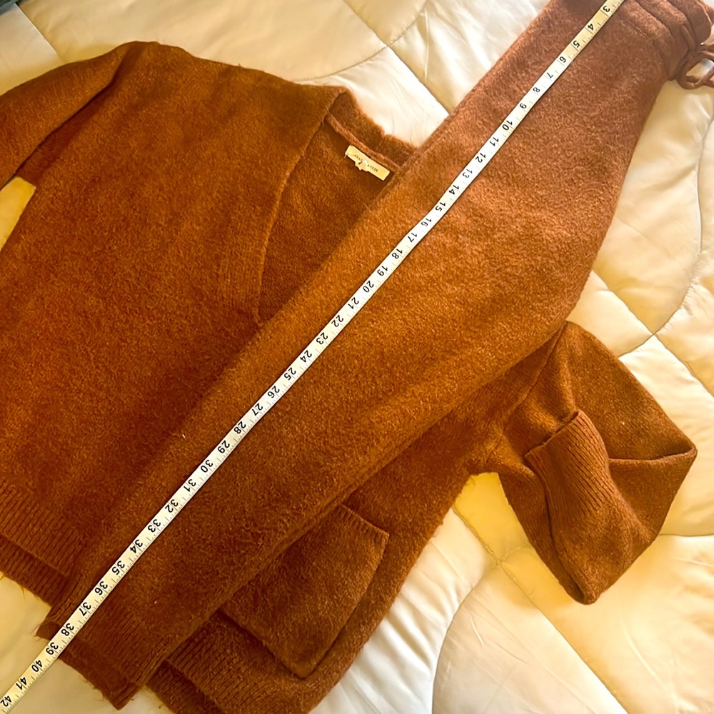 Set: Jogger & Sweater with Pocket - Picture 14 of 15
